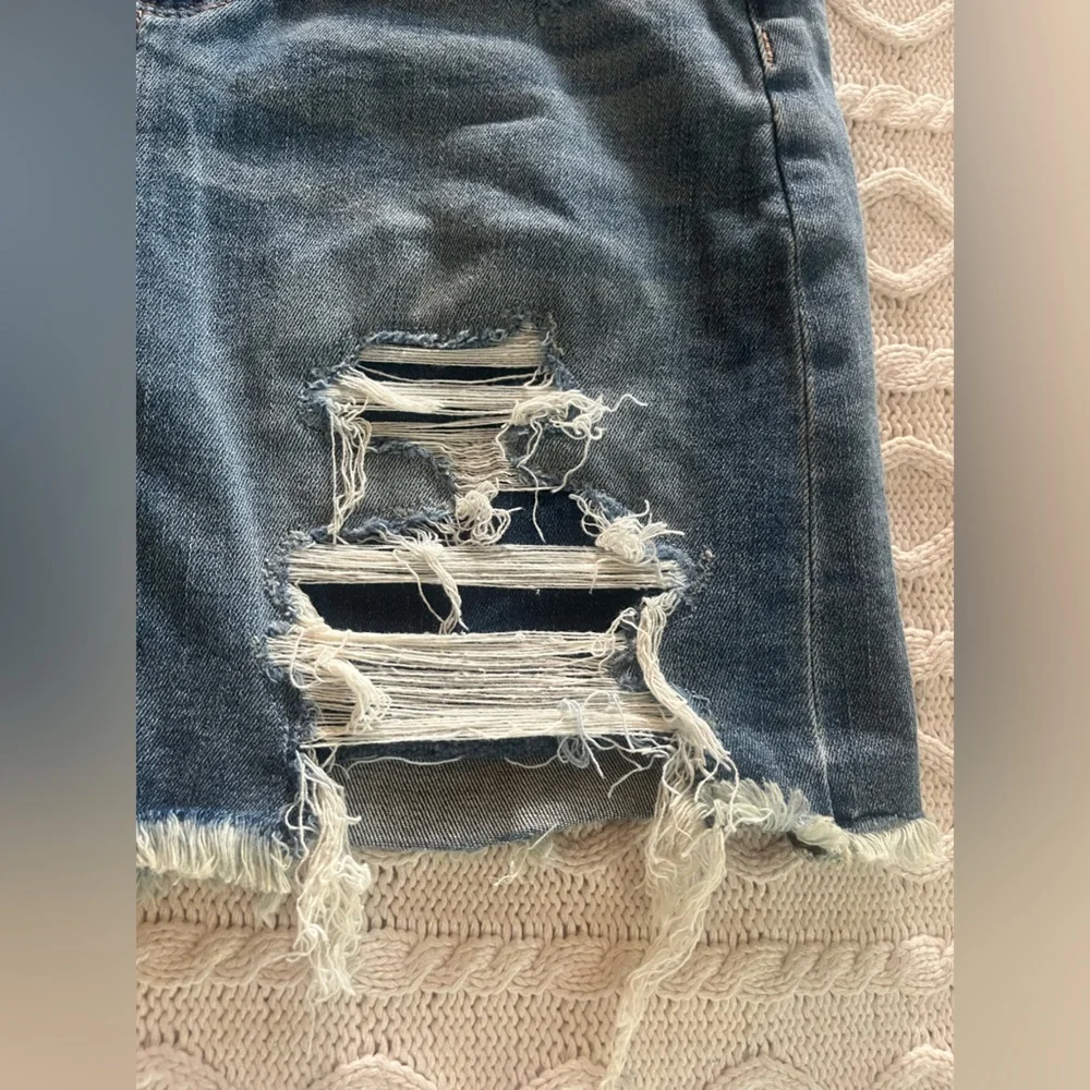 American Eagle Outfitters Denim Distressed Mini Skirt Women’s size 0 - Picture 10 of 12